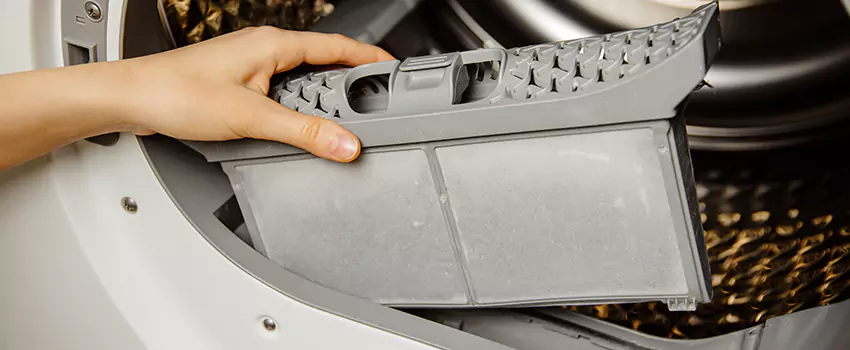 Signs Of A Clogged Dryer Lint Trap in Charleston, Illinois